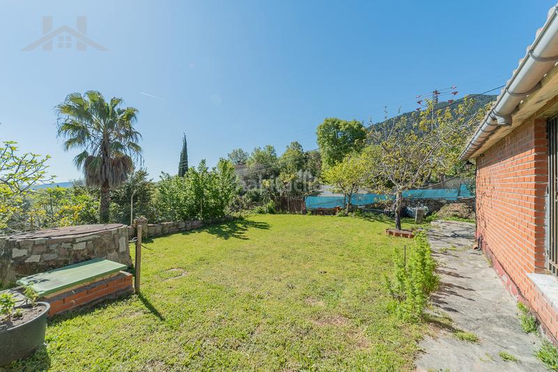 Foto b18d40fc-af87-4bf5-8075-ecfd9674f8d3. Xalet amb calefacció aparcament piscina a Tiemblo (El)