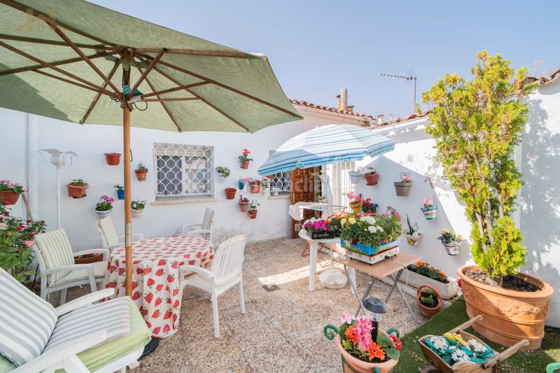 Foto 4f84c02c-b010-4f5d-9111-0c1662eef538. Casa bifamiliare con camino riscaldamento in San Martín de Valdeiglesias