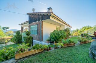 Chalet in Tiemblo (El). Chalet independiente con parcela de 900m2