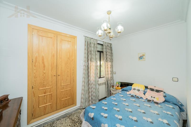 Foto 3d5e4cb8-ced3-4317-8690-15fbdd35b293. Chalet  independiente con parcela de 900m2 en Tiemblo (El)