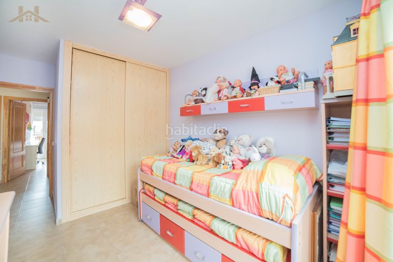 Foto 052aaf65-fd78-4b73-a1d4-7a4482047766. Casa aparellada amb xemeneia calefacció a Tiemblo (El)