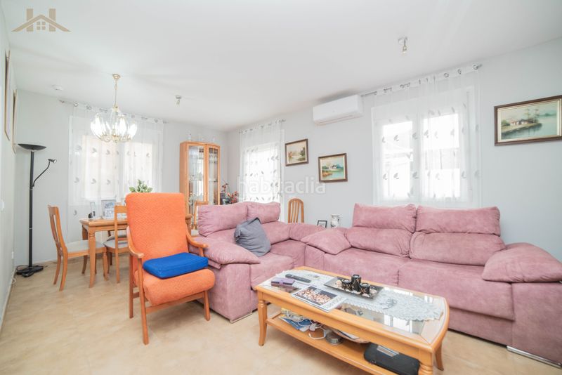 Foto 6761c3db-0523-4f65-8116-bd34c7466241. Casa aparellada amb xemeneia calefacció a Tiemblo (El)