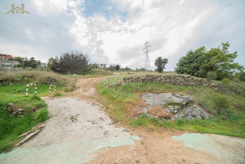 Foto a09212af-13f0-4d3c-a7bc-7a7dacc88f21. Terreny residencial a Tiemblo (El)