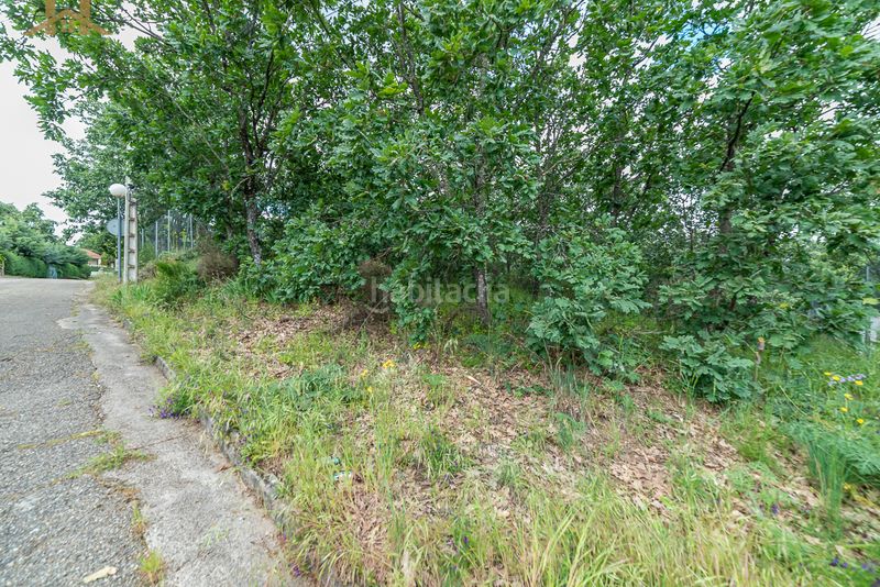 Foto 2a1fbaf4-33b2-47ff-9ff4-000aea9b4298. Terreny residencial a Navahondilla