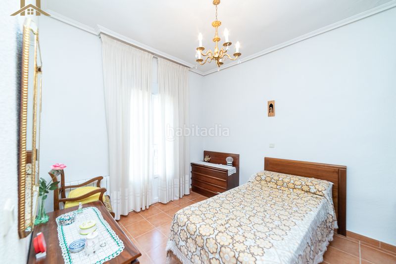 Foto b5f7cb9a-abef-4a93-8ea5-3519c3d8372d. Casa adossada amb calefacció a Cadalso de los Vidrios