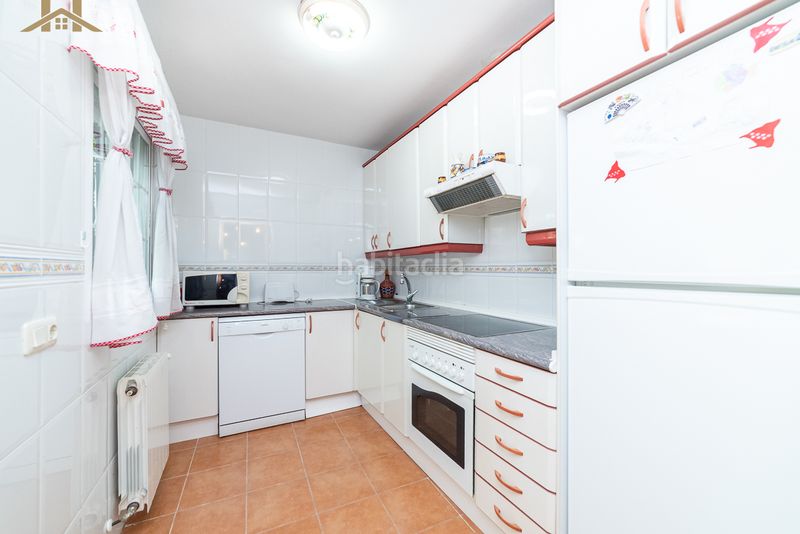 Foto c0c1de02-6ecf-450b-89d1-5f22ac810621. Casa adossada amb calefacció a Cadalso de los Vidrios
