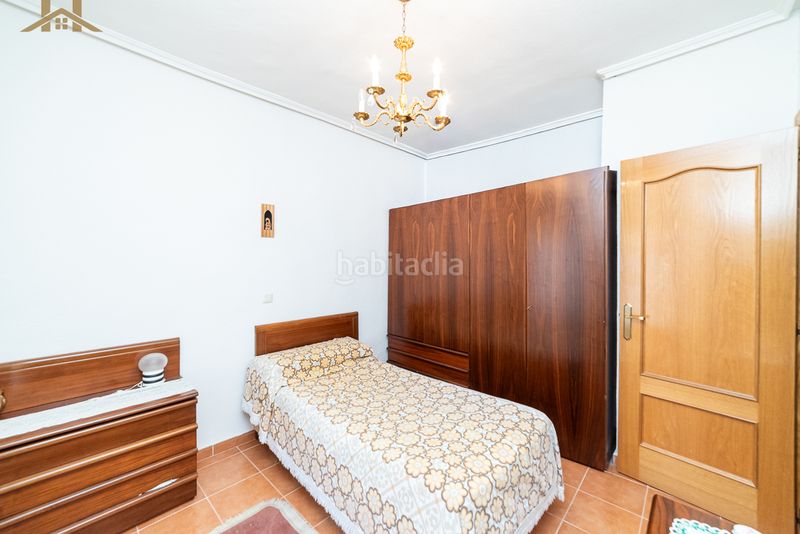 Foto c7a5c98b-2fd3-4dc1-a9e0-fd3188efbb42. Casa adossada amb calefacció a Cadalso de los Vidrios