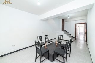 Casa adossada a San Martín de Valdeiglesias. Casa de pueblo de 73m2