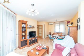 Piso en Tiemblo (El). Piso de 86m2 c�ntrico