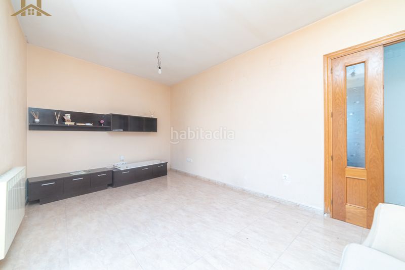 Foto b12d35f8-40b0-4ce0-b93a-951f45f67b17. Pis amb calefacció a Adrada (La)