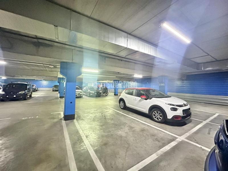 Foto c5a7ea4f-b2a3-4ad3-b4c8-9d8d5d6193ae. Parking coche boxplaza de garaje en venta en El Soto Móstoles