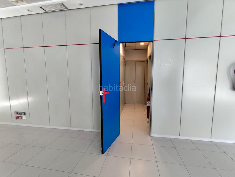 Foto 11bda75e-e478-4cbe-8a88-9e08164798a1. Rent business premise in calle de los hermanos machado 4 in Móstoles