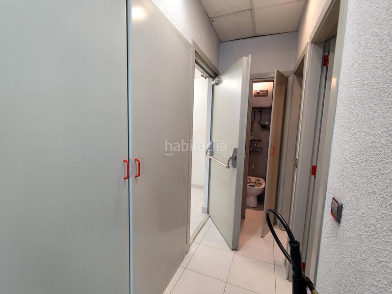 Foto 7878de7e-cad7-4cf4-a3b8-96393c0574ca. Rent business premise in calle de los hermanos machado 4 in Móstoles