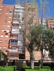 Appartement  Calle de joaquín blume 19. Vivienda adaptada  con plaza de garaje