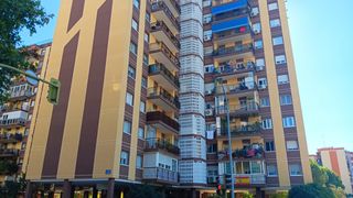 Pis  Calle magallanes 35. Amplia vivienda en urbanización el recreo