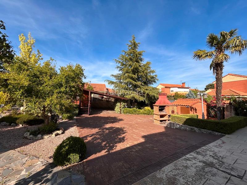 Foto 27f043c5-6798-4ccb-aac3-3b979198ec3a. Chalet  independiente en parcela 1.020m2 en Chiloeches