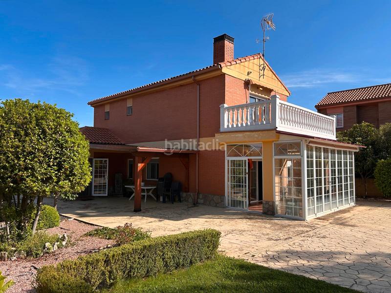 Foto 692e562d-6d9a-4483-9b0e-df4e7794774d. Chalet  independiente en parcela 1.020m2 en Chiloeches