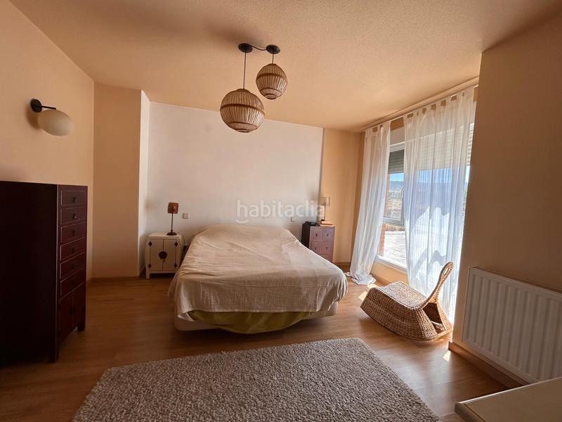 Foto 158f3334-12b3-457f-8546-dbaeddaf9da6. Semi detached house with parking in Tórtola de Henares