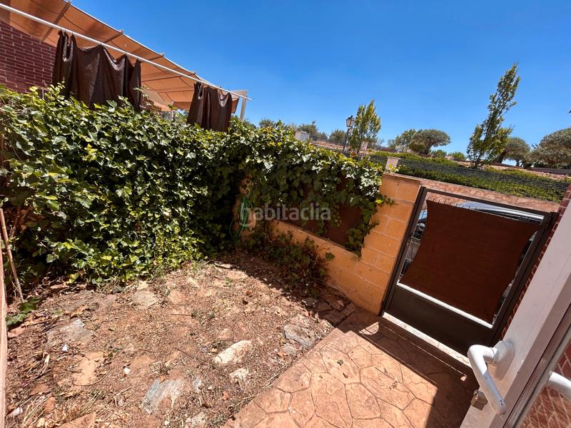 Foto 2443553d-8d57-4dfe-8584-6da65351a2cb. Semi detached house with parking in Tórtola de Henares