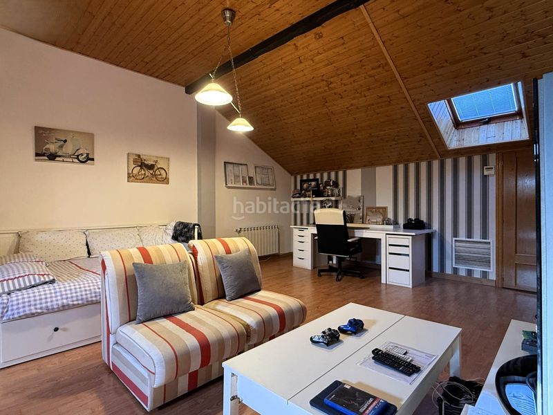 Foto 435da7dc-ae54-4b02-aa5c-1e06e2ccddd1. Casa adossada amb xemeneia calefacció piscina a Estación-Manantiales Guadalajara