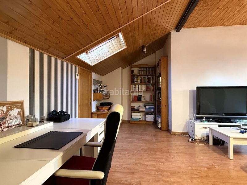Foto 55a29c61-47b3-4a2f-b49a-22f8bad1b9f5. Casa adossada amb xemeneia calefacció piscina a Estación-Manantiales Guadalajara