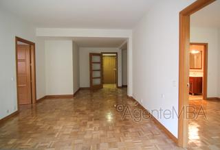 Lloguer Pis a Calle de romero robledo 1. Estupendo piso en magníficas condiciones. no se  lo pierda...
