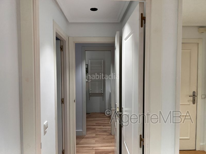 Foto 17a10919-1204-4556-bfb3-02b317ca1186. Alquiler piso en calle isaac albéniz 18 fantástico piso con 16 m2 aprox. de terraza. tres habitaciones, 2 baños, envidiable vistas al golf. en Majadahonda