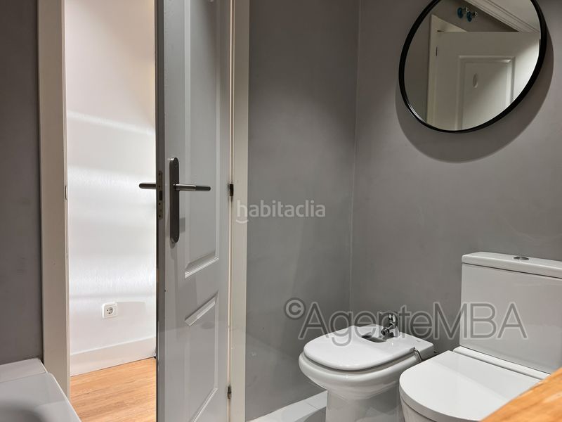 Foto e8f49d4d-4846-45ad-a5fd-50a5f83caf77. Alquiler piso en calle isaac albéniz 18 fantástico piso con 16 m2 aprox. de terraza. tres habitaciones, 2 baños, envidiable vistas al golf. en Majadahonda