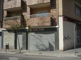 Local commercial à Norte. Local en venta o alquiler