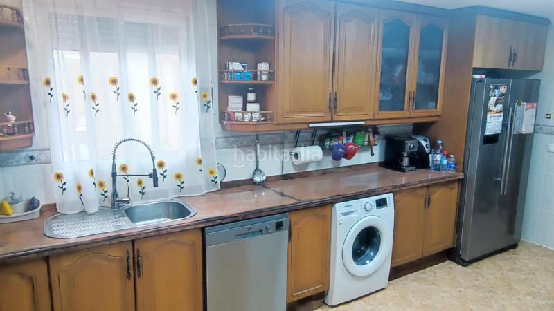 Foto aae644c1-53a8-4b93-bd98-2d5fab5fc799. Piso vivienda unifamiliar en el centro de san vicentezona plaza juan xxiii en Sant Vicent del Raspeig