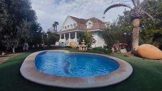 Chalet  Calle rio turia. Chalet independiente de lujo zona sol y luzsan vicente