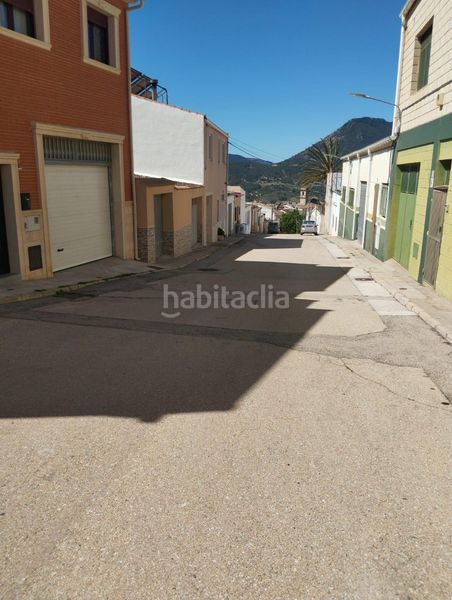 Foto a42568ef-a8d1-4c4f-b1ce-17f001fd2459. Casa adossada amb calefacció aparcament a Tibi