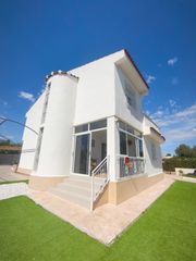 Chalet en Los Girasoles. Espectacular chalet totalmente reformado