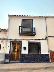 Casa in Alamillo. Casa en cramón y cajal  alamillo