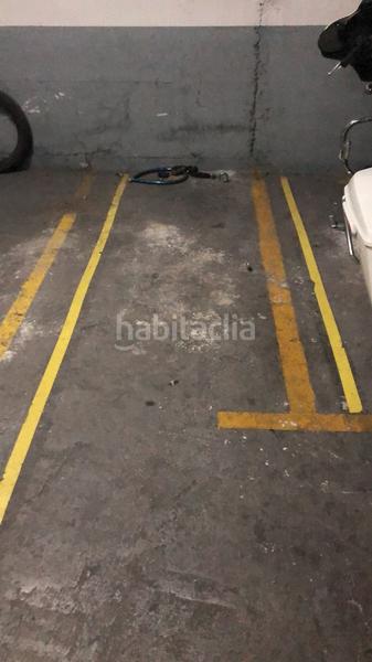 Foto ab923efe-eb80-420a-8751-562c67d454ef. Rent motorcycle parking in carretera de mollet 32 in Sabadell