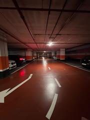 Lloguer Aparcament cotxe  Carrer de sant isidre. Plaa parquing de lloguer al costat del corte ingles.