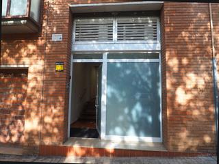 Alquiler Local Comercial en Can Llong. Local/despatx de 148m2. en venda i lloguer  en perfecte estat.