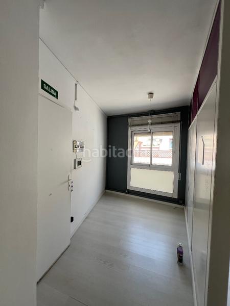 Foto b1c0f2ae-d3a4-449c-9d10-46adbdbea2da. Location local commercial dans Centre Sabadell