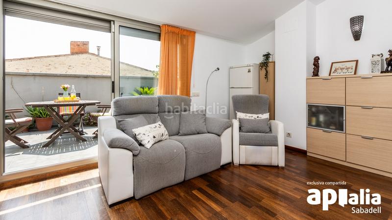 Foto 3e702f9d-b467-47ea-a995-f7d7206cf957. Dúplex espectacular duplex de 4hab. amb terrassa a la Creu Alta. en Sabadell