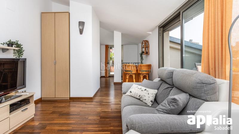 Foto c431101f-481d-472e-84ba-d7fc08d902f1. Dúplex espectacular duplex de 4hab. amb terrassa a la Creu Alta. en Sabadell