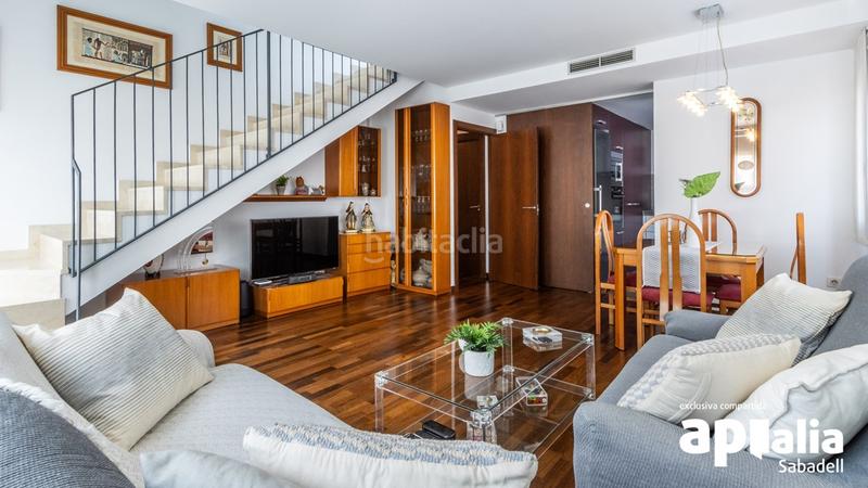 Foto c9798258-2611-45ac-9390-ff4ab2eea748. Dúplex espectacular duplex de 4hab. amb terrassa a la Creu Alta. en Sabadell