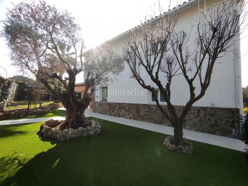 Foto 4dd09ed6-32e3-43ac-bb8a-a98cc8cf2997. Casa xalet amb una parcel.la de 1.023m2. a can font. en Castellar del Vallès