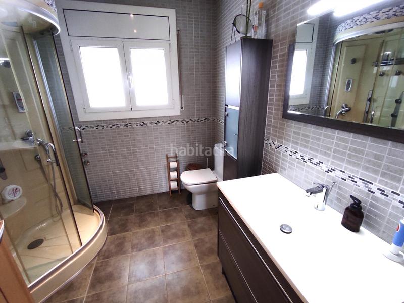 Foto a295371d-742b-49e7-95fd-0b6d25a180e7. Casa xalet amb una parcel.la de 1.023m2. a can font. en Castellar del Vallès