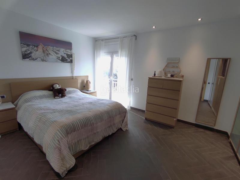Foto ce594725-fe3f-4596-9b6b-eb67f567f060. Casa xalet amb una parcel.la de 1.023m2. a can font. en Castellar del Vallès