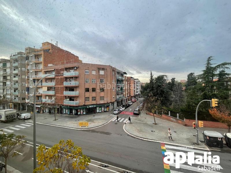 Foto 1890e535-6dc4-452b-abf8-0670984523e8. Piso pis venda 4hab. avda. concordia, nomes per inversors. en Sabadell