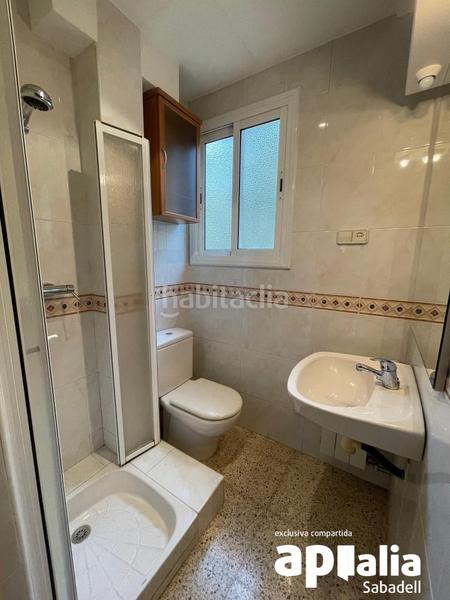 Foto b20dfa0c-9c54-4c86-badc-60bb31700f2e. Piso pis venda 4hab. avda. concordia, nomes per inversors. en Sabadell