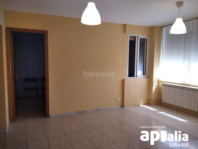 Foto d262a84d-edc4-471d-8148-8a00e52a2785. Piso pis venda 4hab. avda. concordia, nomes per inversors. en Sabadell