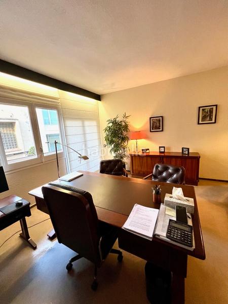 Foto c01fb811-d46d-4e99-b636-62b59de5cbb1. Rent office space with heating parking in Centre Sabadell