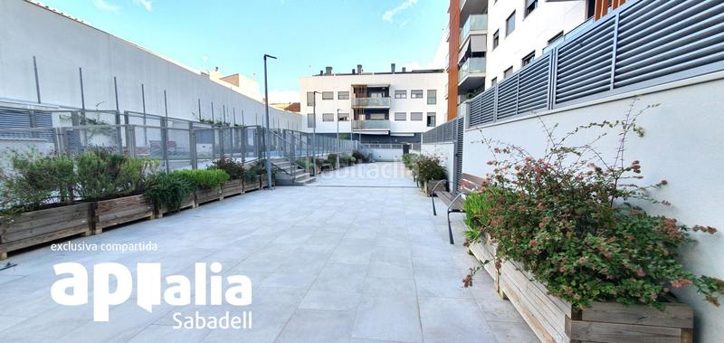 Foto 453cf4c2-b20a-484a-be73-c1ac74091384. Erdgeschoss mit heizung pool in Eixample Sabadell