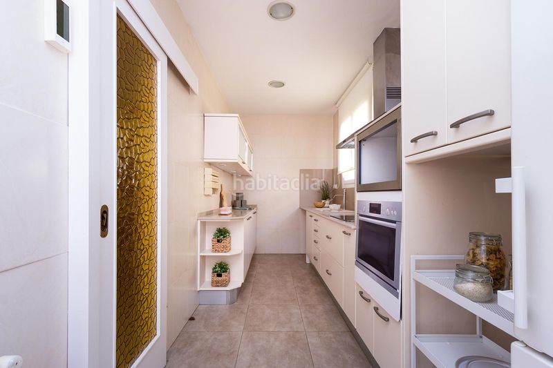 Foto 0c0ae22c-6cb6-4c11-92b2-43b2748b8c30. Casa amb calefacció aparcament a Creu Alta Sabadell